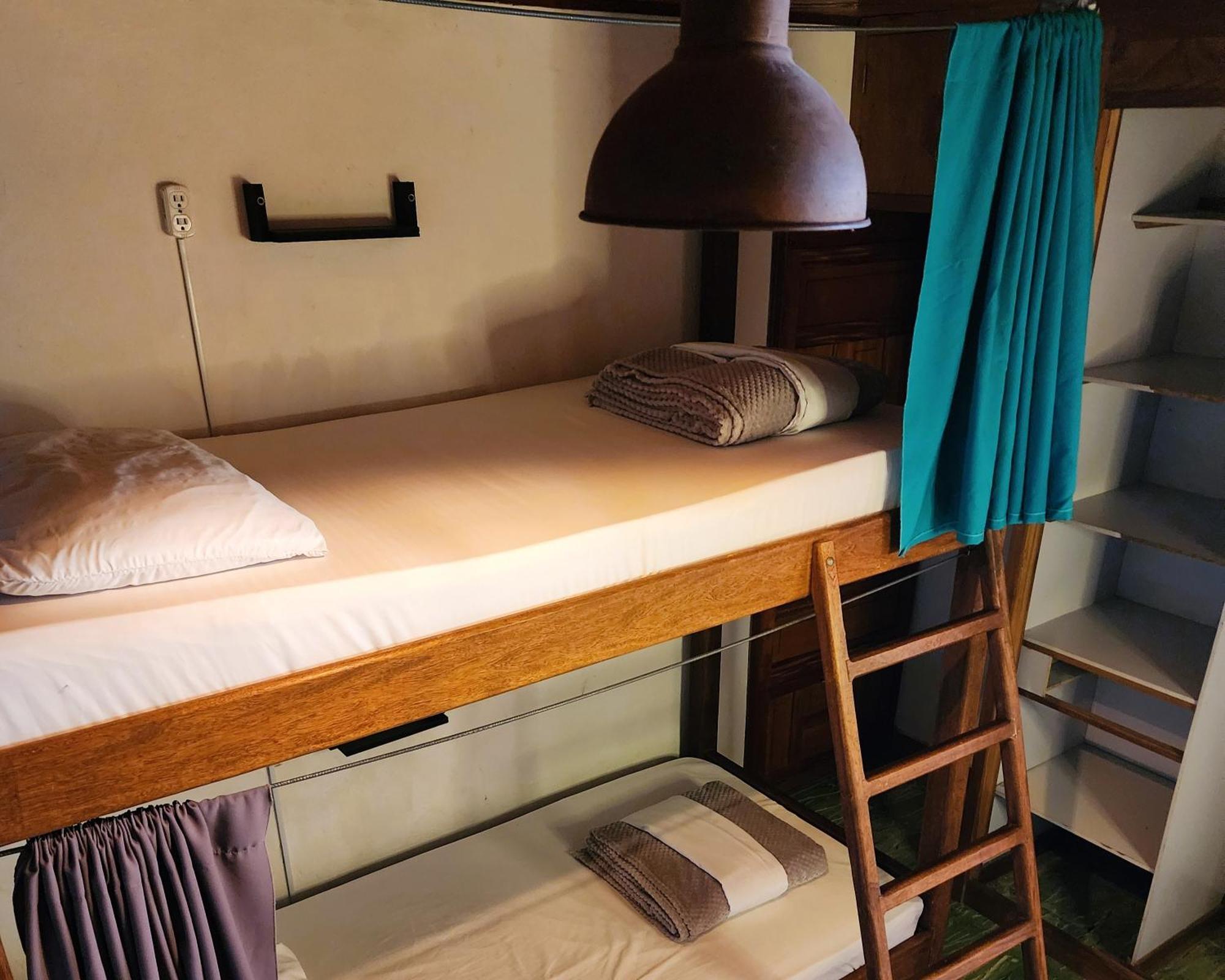 Casa Kayam Art Hostel Coliving Coworking Guatape Bilik gambar