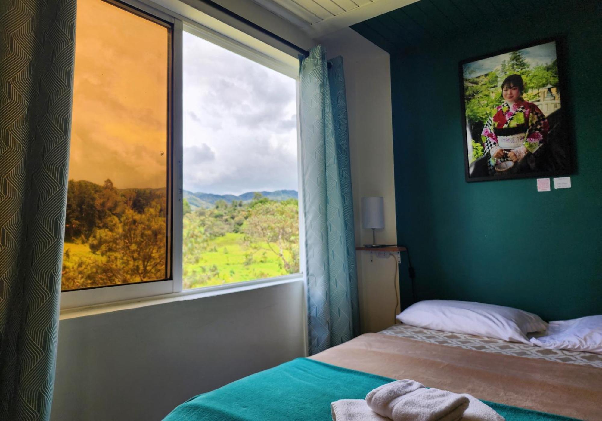 Casa Kayam Art Hostel Coliving Coworking Guatape Bilik gambar